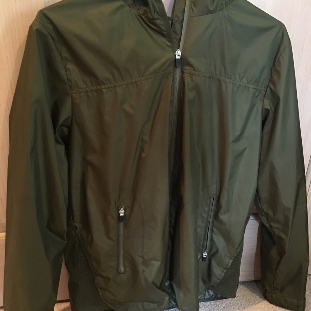 Forever21 army green light rain jacket size small